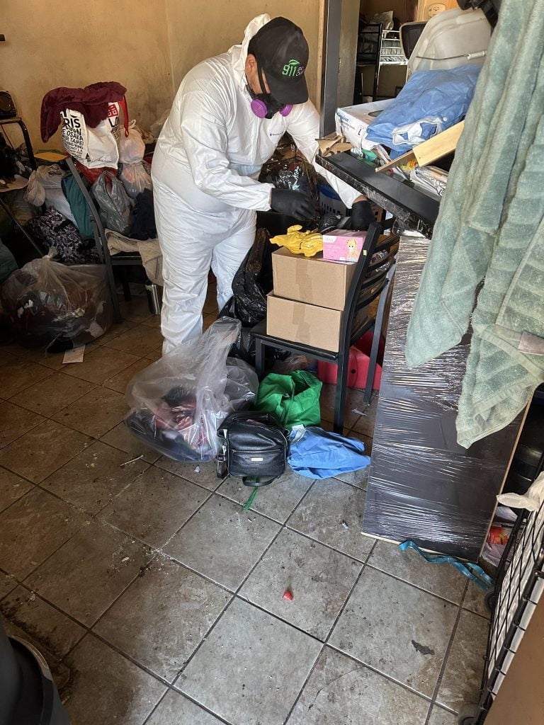 Hoarding Company in Los Angeles, Pasadena, Glendale, CA, Inglewood, CA and Surrounding Areas