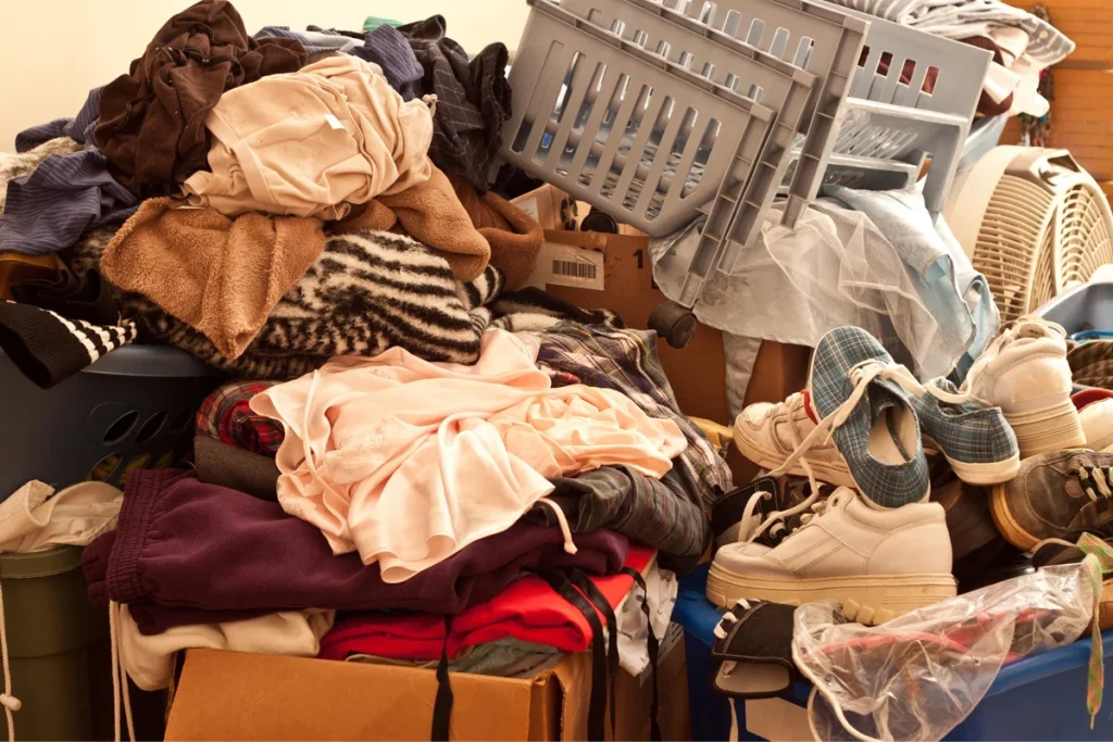 junk and laundry needs Hoarding Company and Hoarding Cleaning in Fullerton